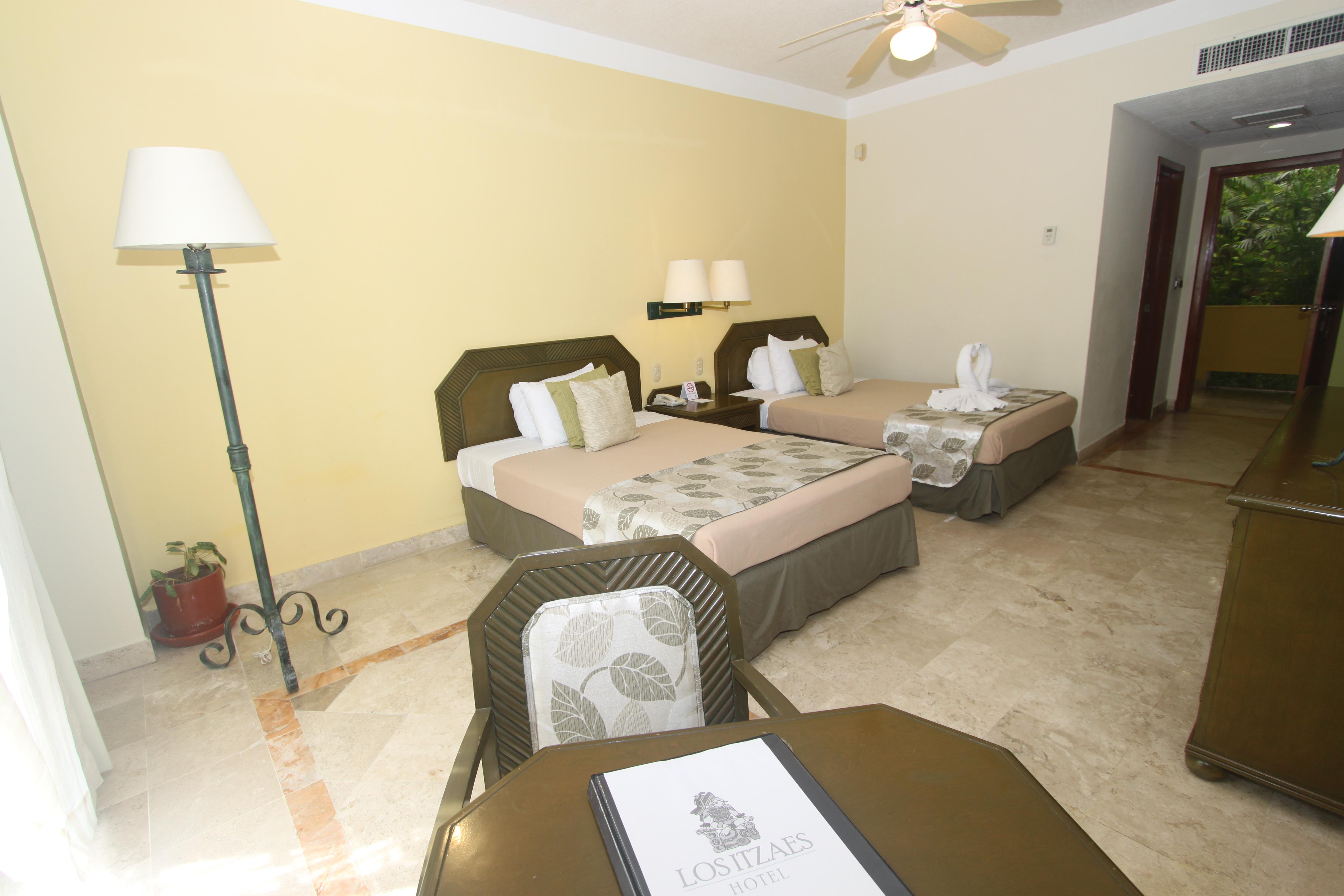 Hotel Los Itzaes By 5Th Av Плая дел Кармен Екстериор снимка