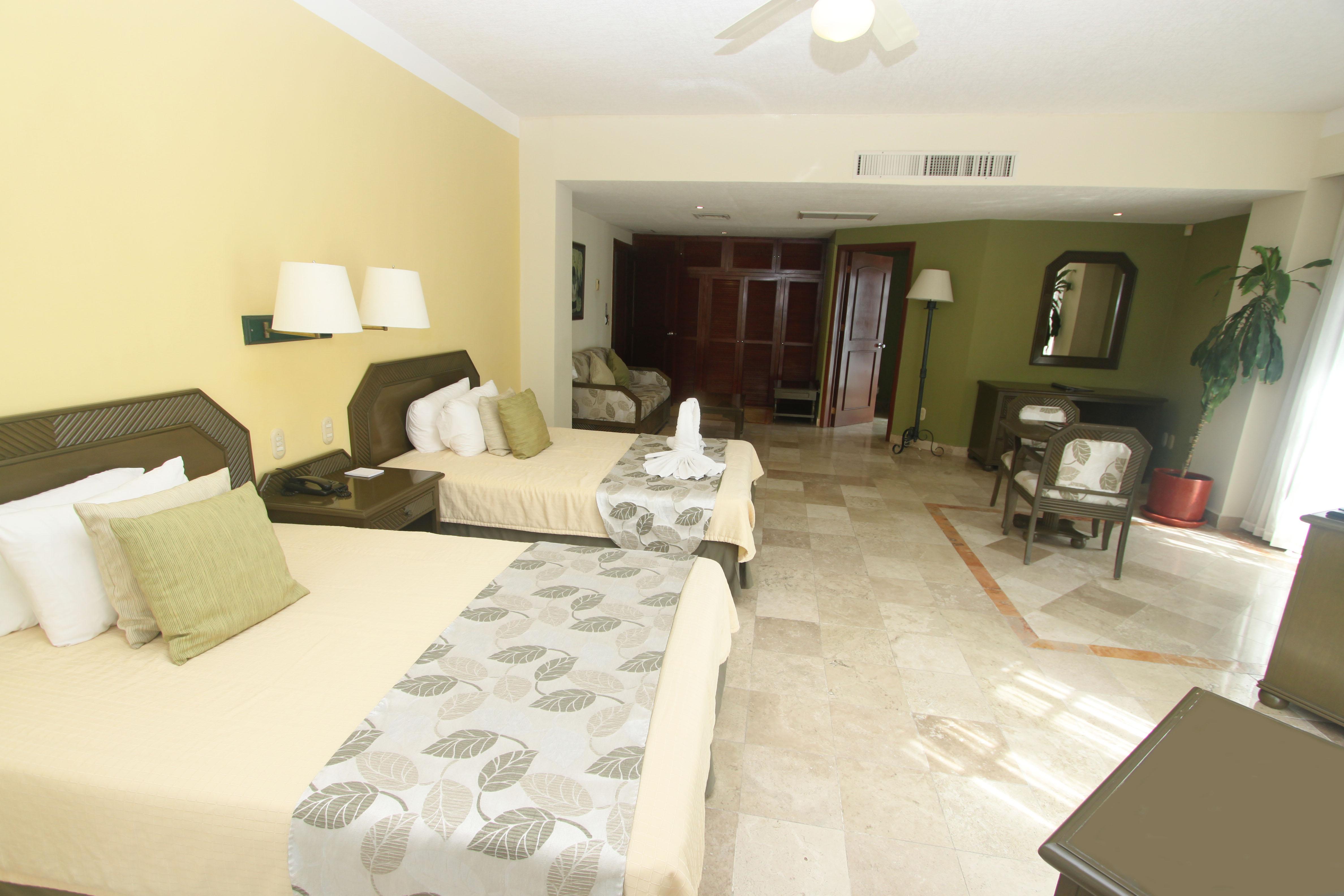 Hotel Los Itzaes By 5Th Av Плая дел Кармен Екстериор снимка