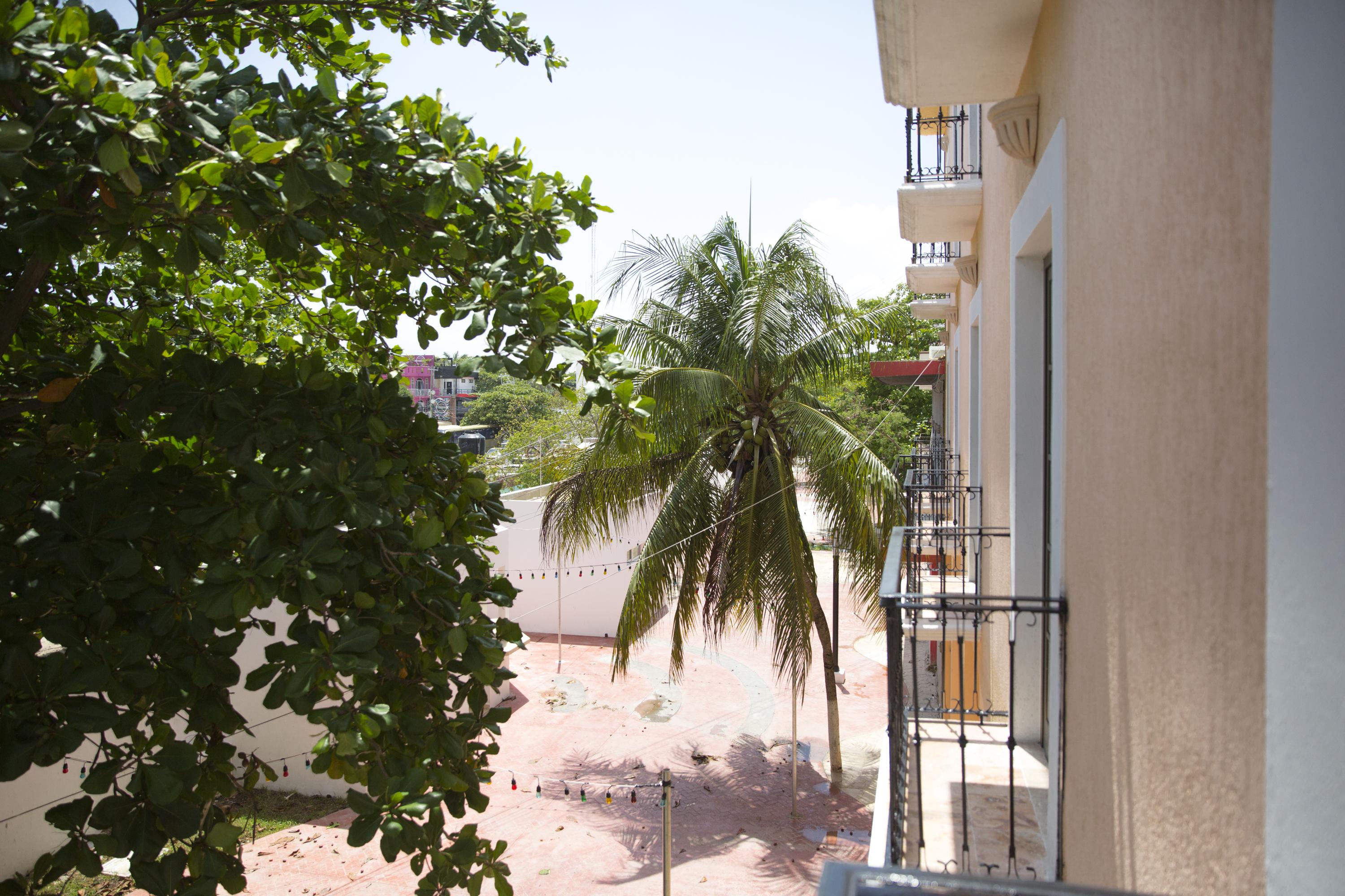 Hotel Los Itzaes By 5Th Av Плая дел Кармен Екстериор снимка